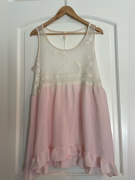 orange creek Tops - Orange Creek Pink and Cream Sheer Lace Paneled Sleeveless Blouse Top L